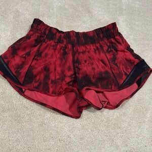 Lululemon size 6 women’s shorts red tie dye